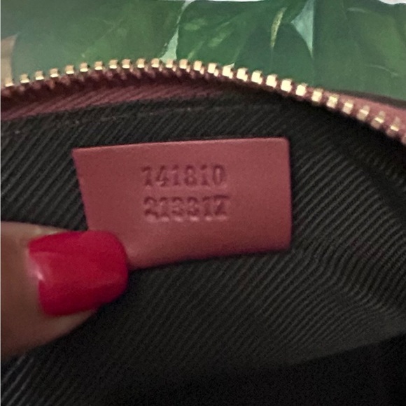 Gucci Rose Pink Cosmetic Bag - Picture 7 of 14